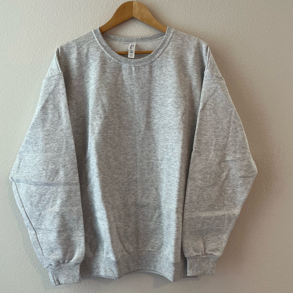 NWOT Jerzees Ash Grey Fleece Crewneck Sweatshirt